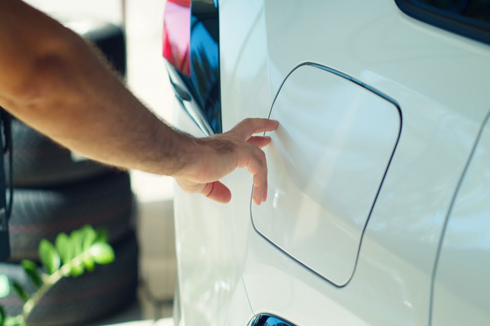 Elektrikli Araba Kaç Saatte Şarj Olur?